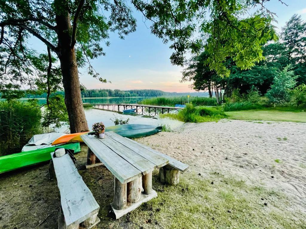 Jw Mazury Domy Wakacyjne Nad Jeziorem-Dom Czapla Waplewo  Exteriör bild